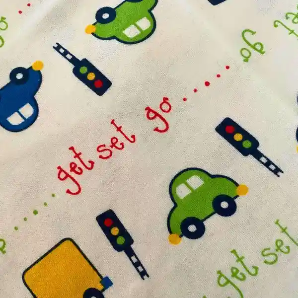 Babero Estampado De Algodón Para Bebés Diseño Autos Y Semáforos