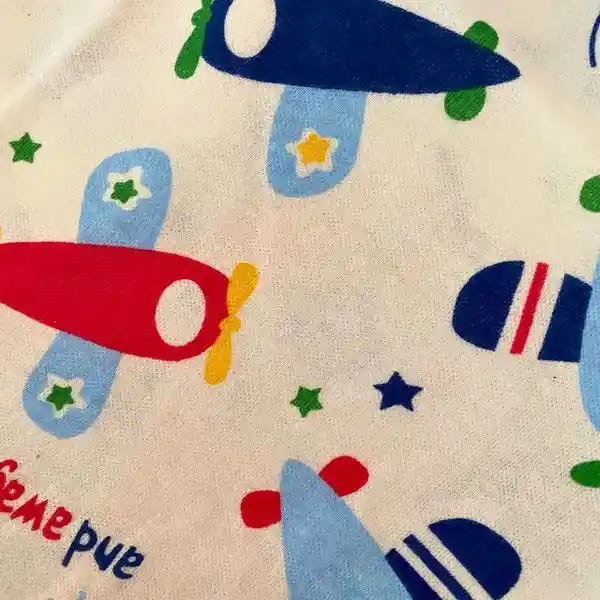 Babero De Algodón Para Bebés Estampado Diseño Aviones De Colores