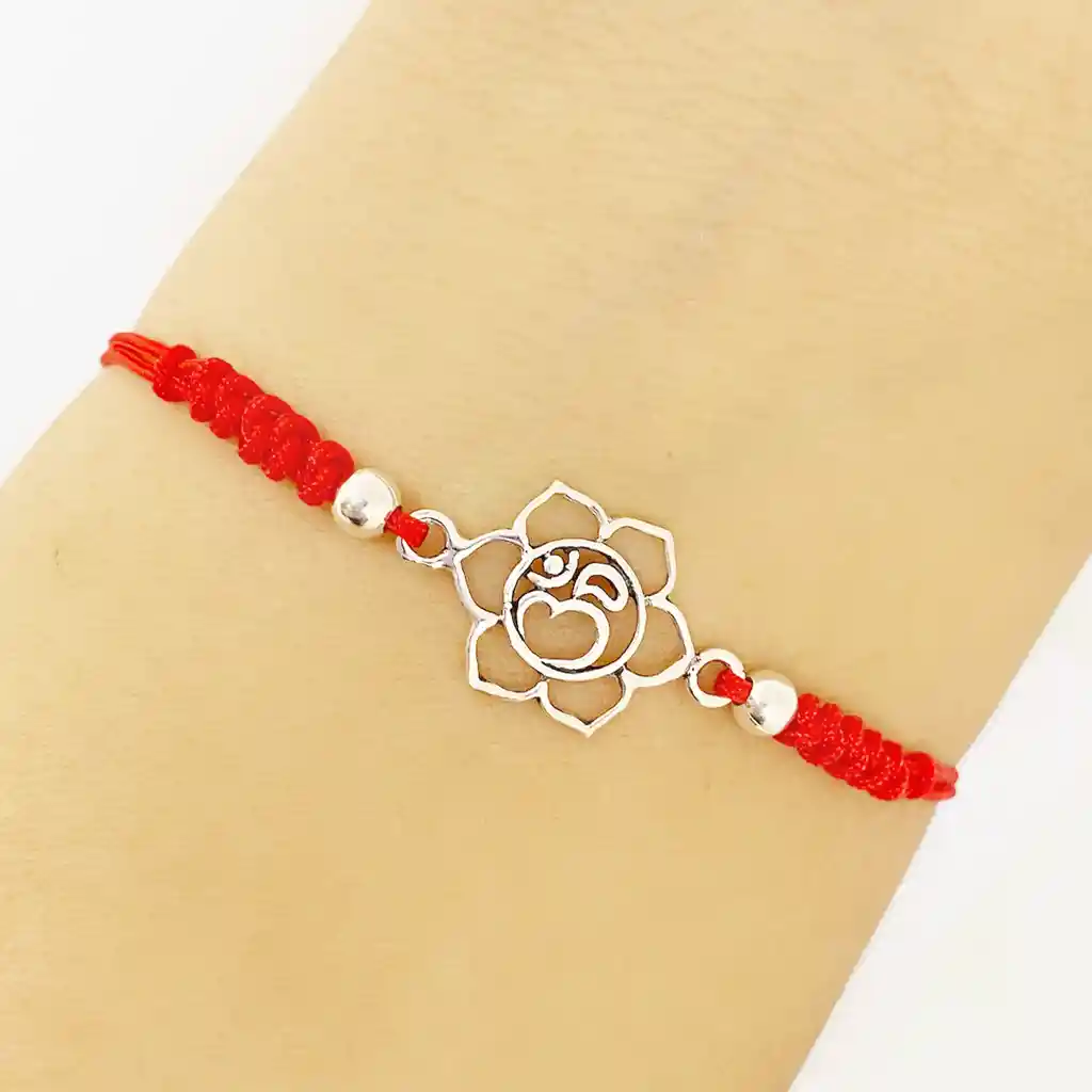 Pulsera Flor De Loto Ohm Cordón Rojo Ajustable Plata Fina 925