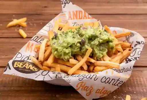 Papas fritas para compartir guacamole