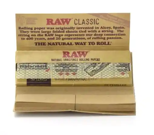 Papelillos Raw Connoisseur 1 1/4 + Tips