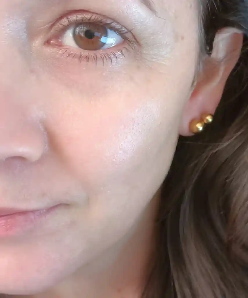 Pendientes Esferas Hipoalergénicos De 4mm Chapados En Oro 14kl