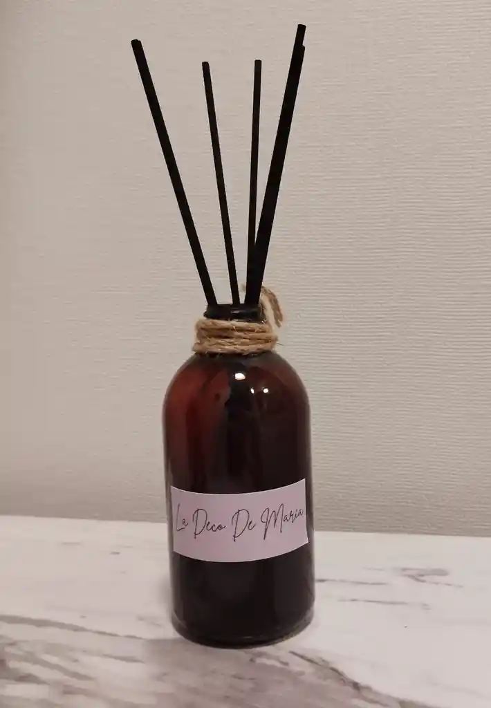 Difusor Varillas En Botella Color Ámbar