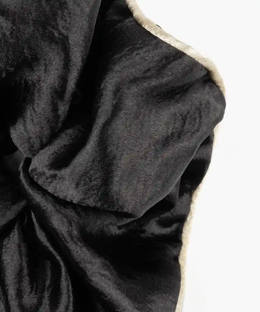 Collet Satinado Con Borde Negro
