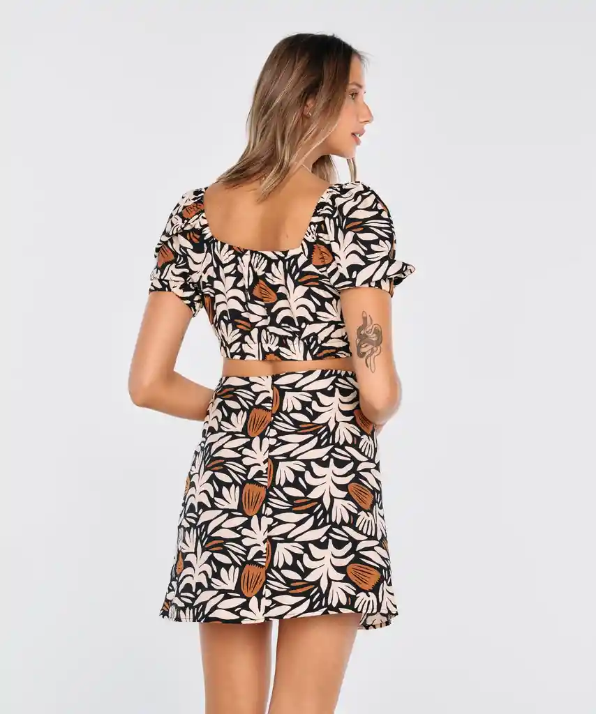 Falda Beach People Amarras 38 Resort Time