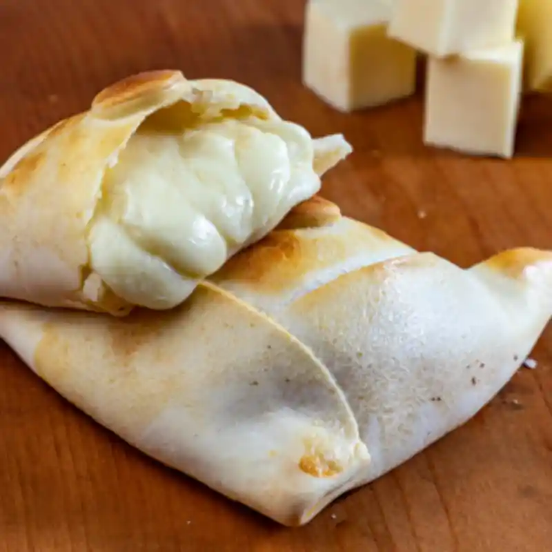 Empanada De Queso Las Hermanas