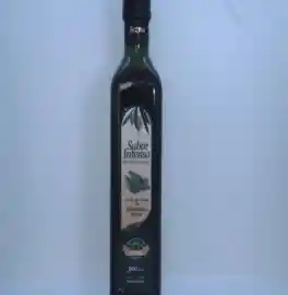 Aceite De Oliva Extra Virgen Con Albahaca Fresca.