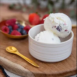 Helado A La Crema Mascarpone Con Frutos Del Bosque 500 Cc