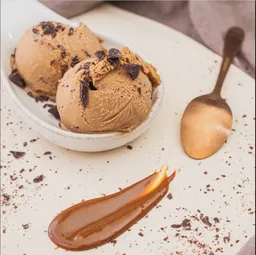 Helado A La Crema Dulce De Leche Con Chocolate 70% 500 Cc