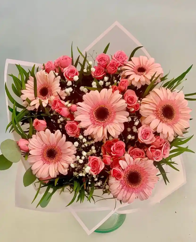 Ramo Gerberas Con Mini Rosas