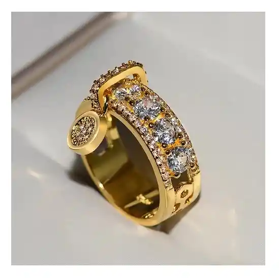 Anillo De Titanio Mujer Brillante Con Zirconios Y Colgante A La Moda Retro Exclusivo