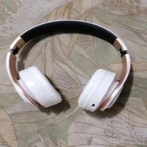 Audífonos Bluetooth Recargables On Ear Grandes Inalambricos Micro Sd Radio Eq Auxiliar