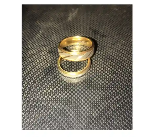 Anillo Titanio Pareja Compromiso Dama Dorado Plateado Onda Dorada M 4mm