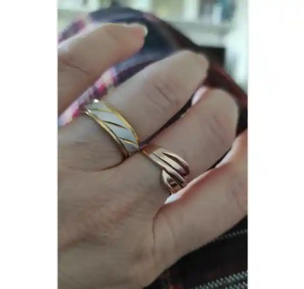 Anillo Titanio Pareja Compromiso Dama Dorado Plateado Onda Dorada M 4mm