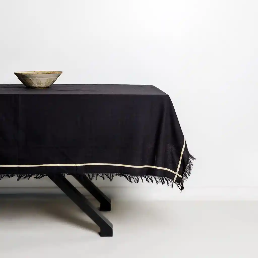 Mantel Mujer Borde Líneas Diámetro 200 Cm Negro