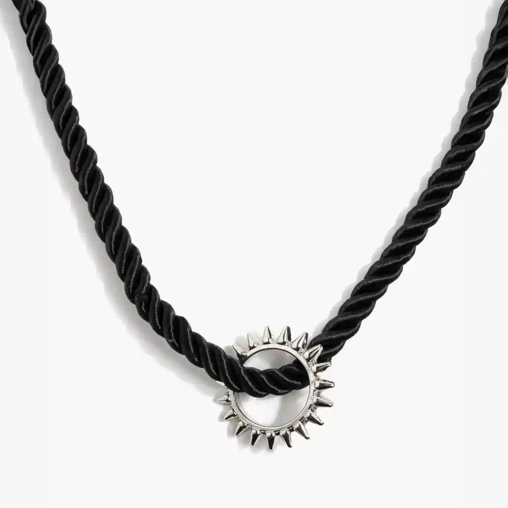 Collar Mujer Cuerda Punk Plateado