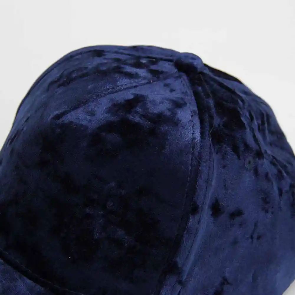 Gorro Plush 5 Paneles Unicolor