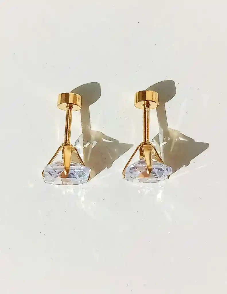 Aros Puntos De Luz Zirconio 7mm Cuadrado Chapados En Oro 18kl