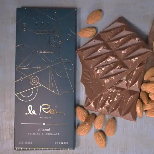 Barra Almendra 33% Cacao