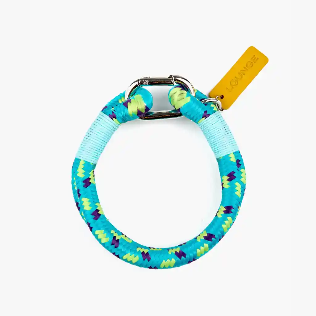 Llavero Mujer Cuerda Doblada Celeste