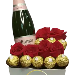 Box Cuadrado 6 Rosas Y Bombones Con Espumante Rose 375cc