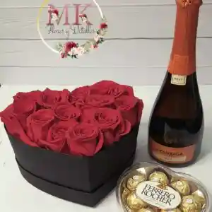 Box Corazón 12 Rosas, Bombones 100grs Y Espumante 750cc