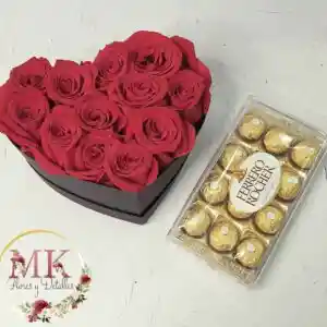 Box Corazón 12 Rosas Y Bombones Ferrero Rocher 150grs