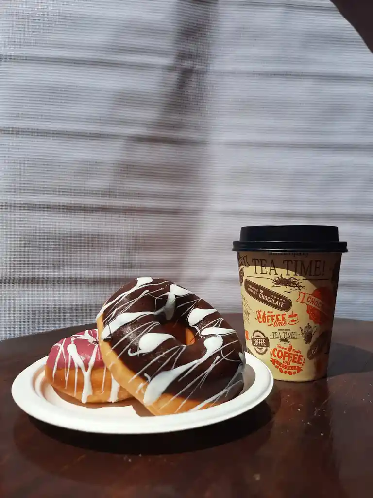 Combo De Donut Más Coffee