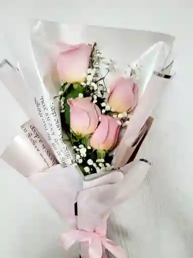 Bouquets De 4 Rosas