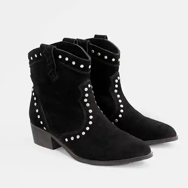 Botín Negro Tachas 39