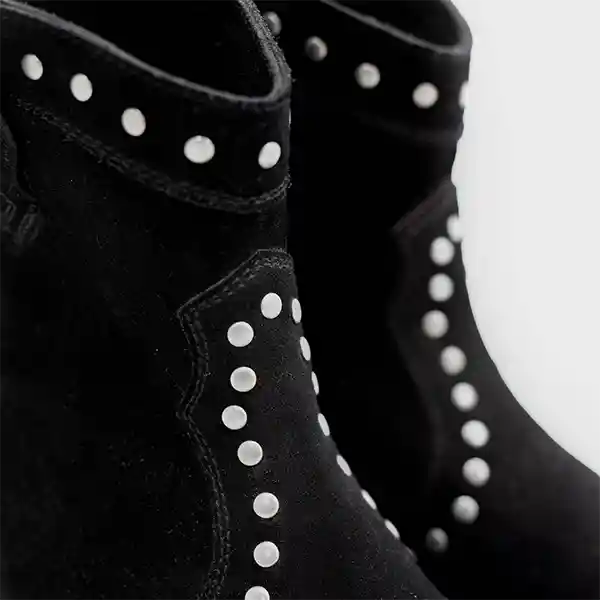 Botín Negro Tachas 37