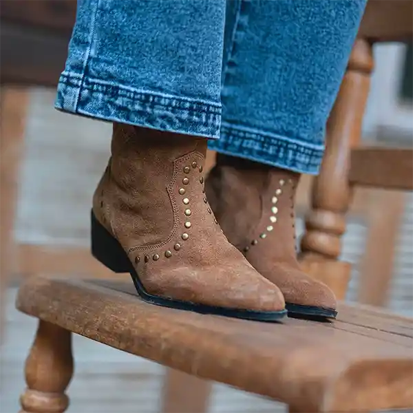 Botín Café Tachas 38