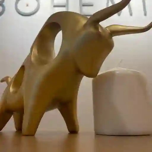 Toro Ornamental Estilo Nórdico Dorado