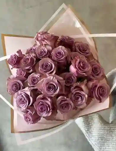 25 Rosas Color Lila