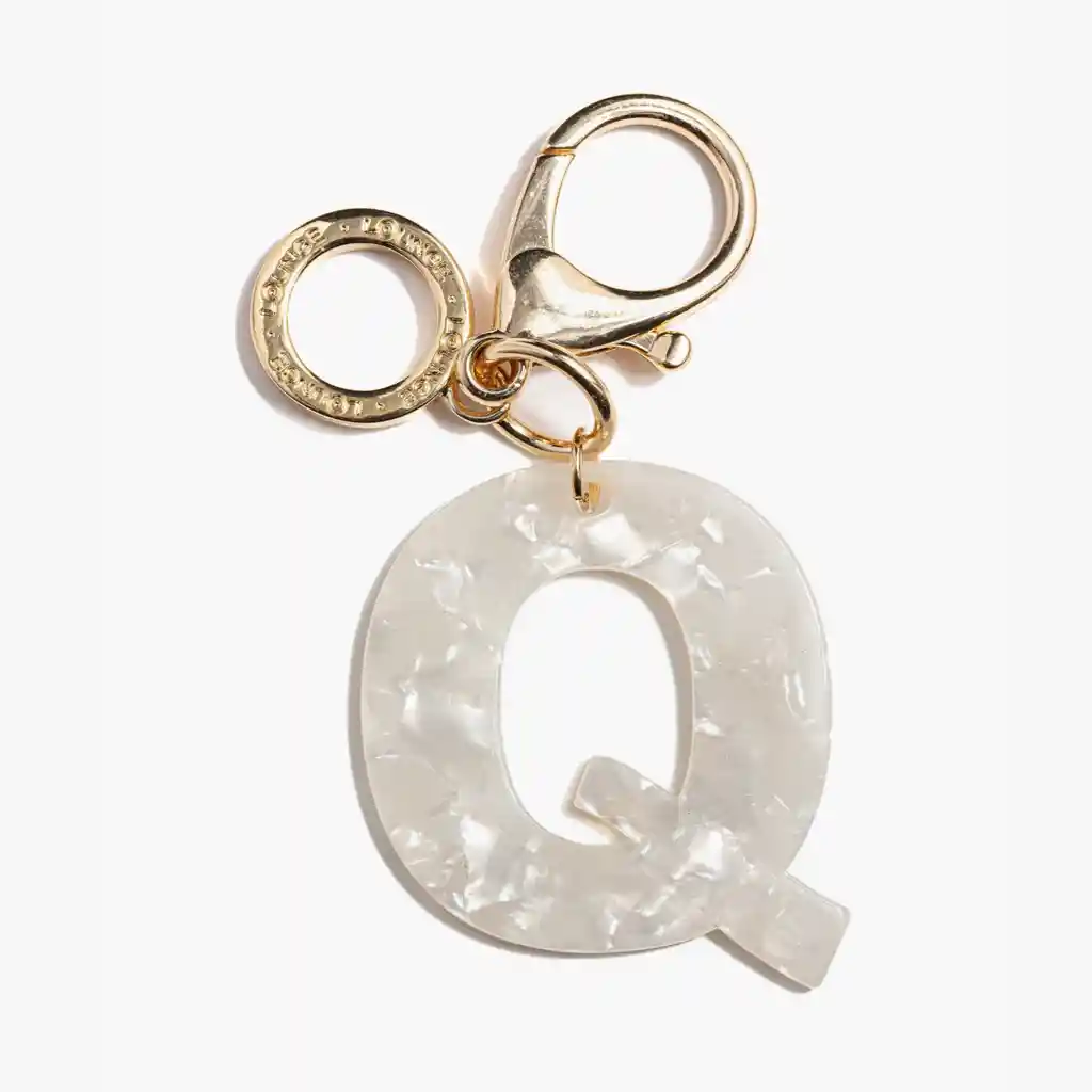 Llavero Mujer Letra Q Blanco