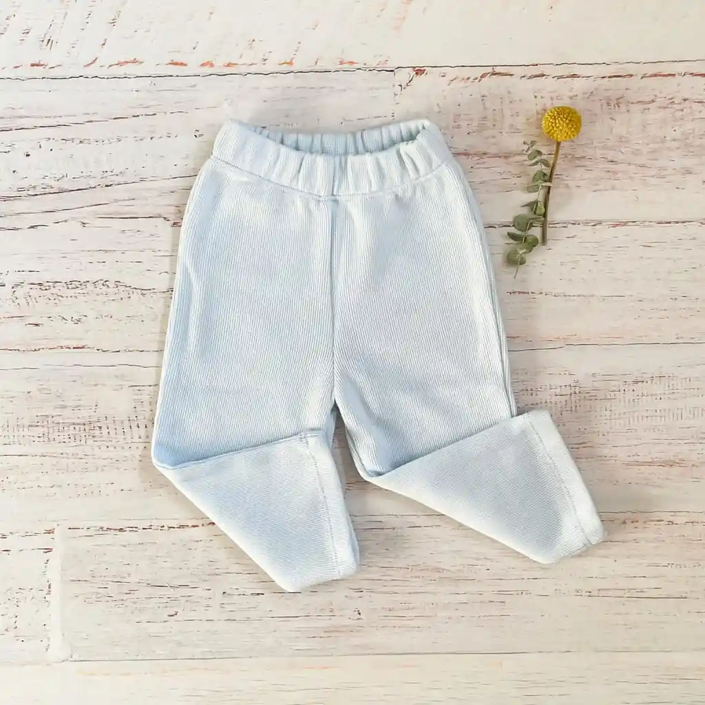 Pantalon Nahel Celeste Talla 1/3 Meses