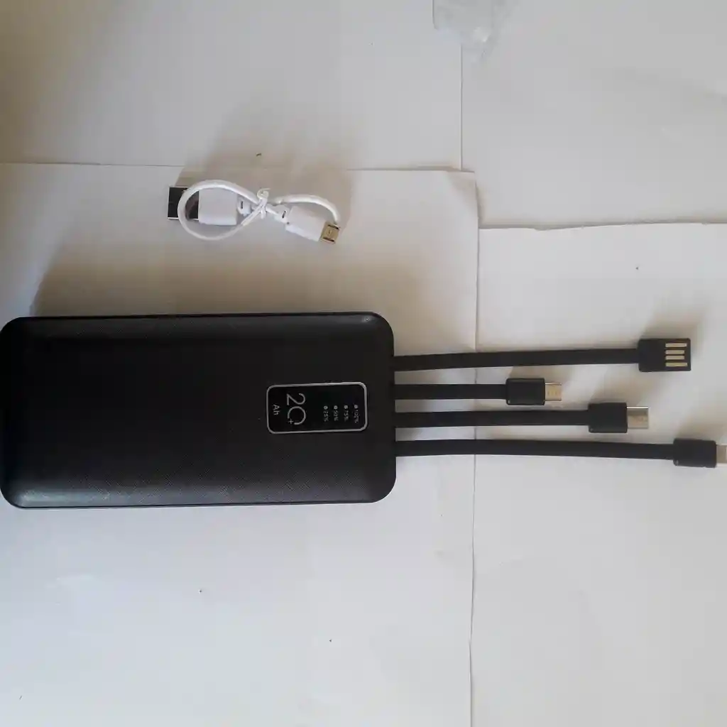 Powerbank Batería Externa Para Celulares 10000 Mah 4 Cables Incluídos Tipo C Y Más Cargador Portatil