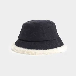 Bucket Hat Lanilla Peludo