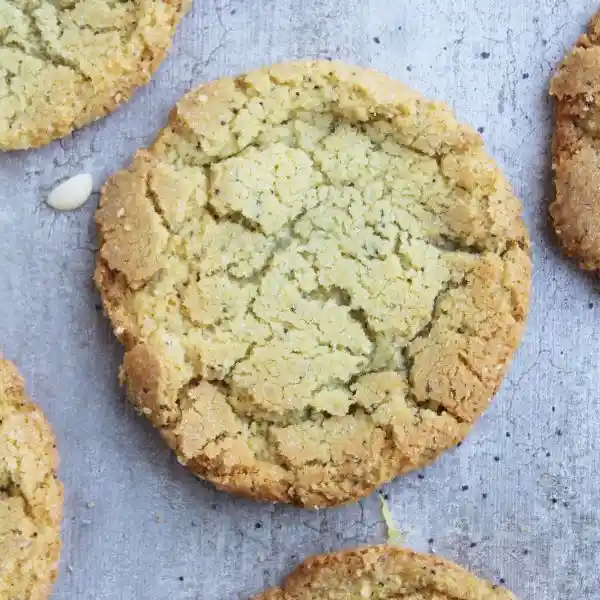 Galletón De Limón Con Chocolate Blanco Y Amapolas