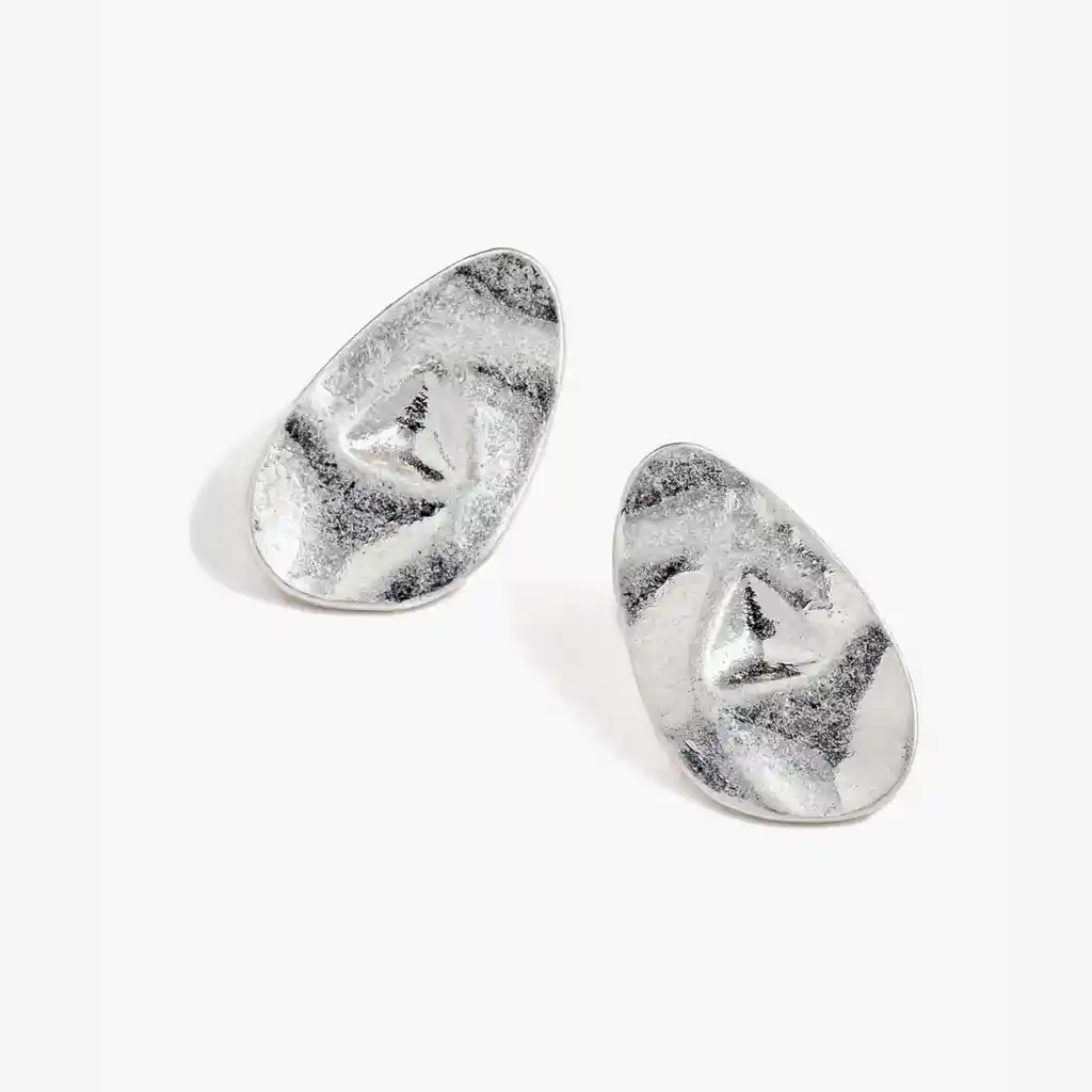 Aros Mujer Irregular Machacados Plateado