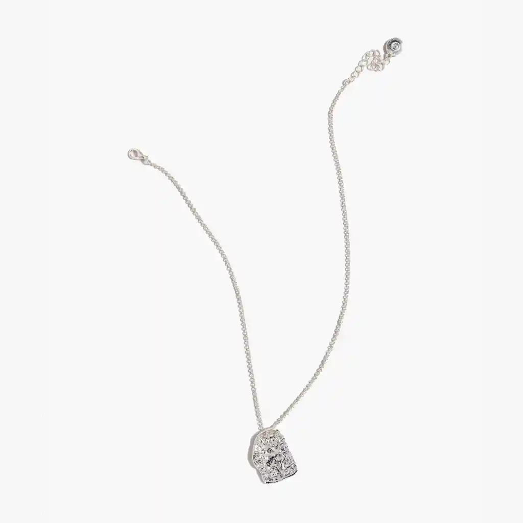 Collar Mujer Charm Machacado Plateado