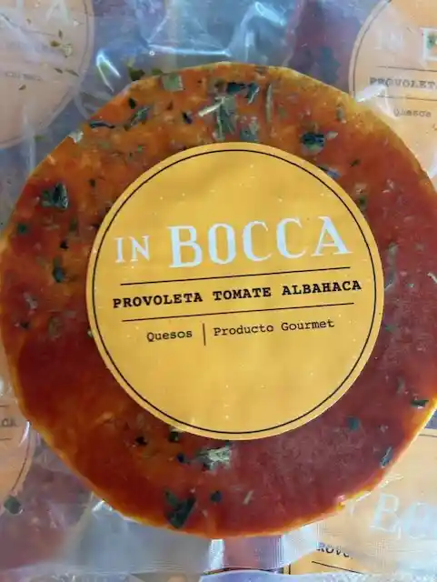 Provoleta Tomate Albahaca In Bocca