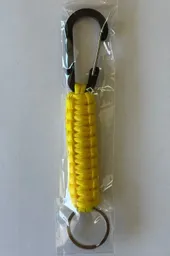 Llavero Macrame Amarillo + Mosqueton Negro