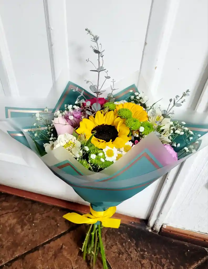 Ramo Buchon De Flores Silvestres