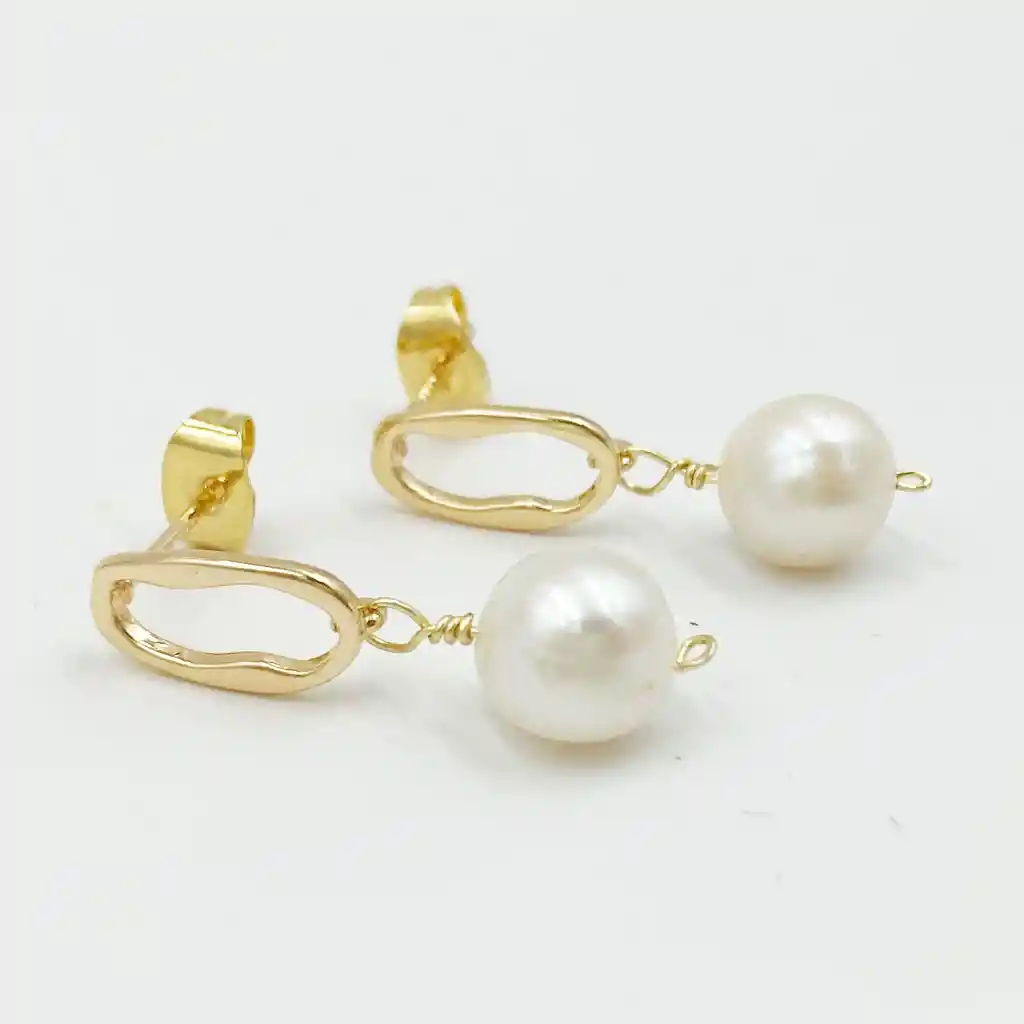 Aros Argolla Ovalada Con Perla Natural