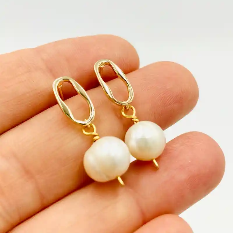 Aros Argolla Ovalada Con Perla Natural