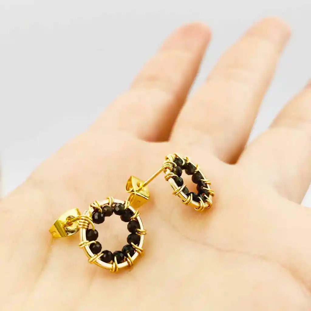 Aros "botón Negro"