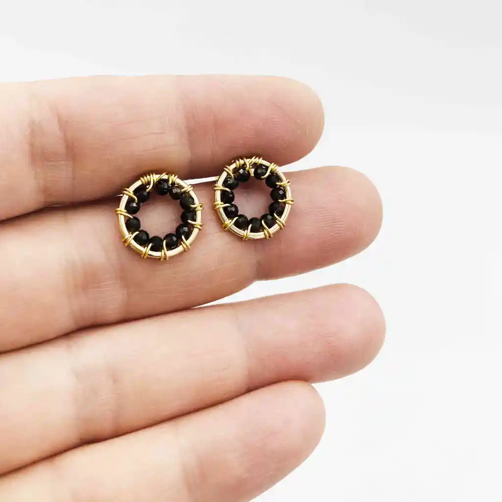 Aros "botón Negro"