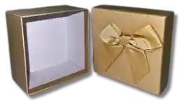 Cajita De Regalo Dorada Para Joyas Con Lazo (9.5x9.5 Cm) Para Regalo