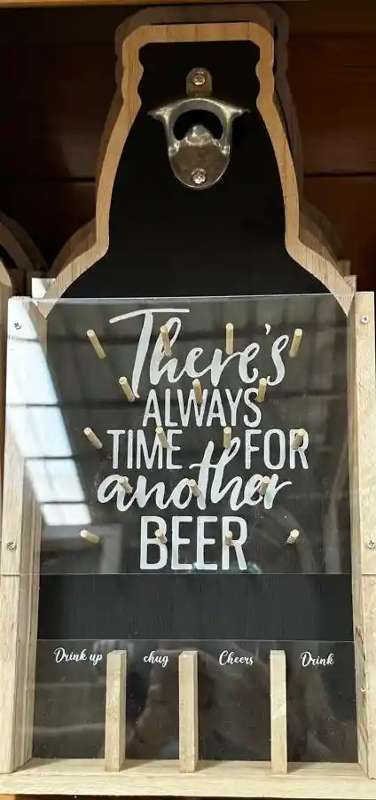 Decoración Cerveza Con Guarda Chapas Y Destapador "the Best Beer Is An Open Beer" Negro (36x20 Cm ) Para Regalo Decoración